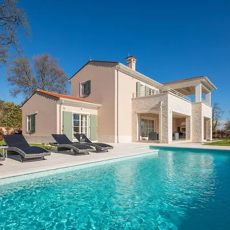 Villa Iris By Ilc *