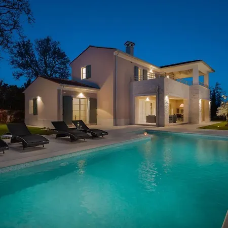 Villa Iris By Ilc Brtonigla